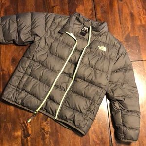 Boys North Face 550 jacket size M (10/12)